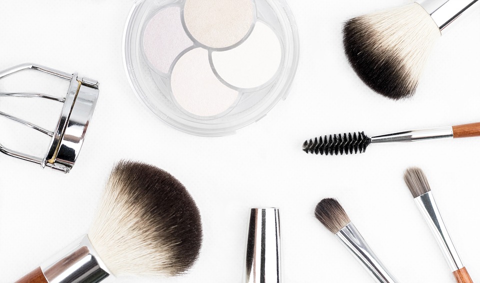 Top Hair And Makeup Hacks That You Wish You Knew Earlier