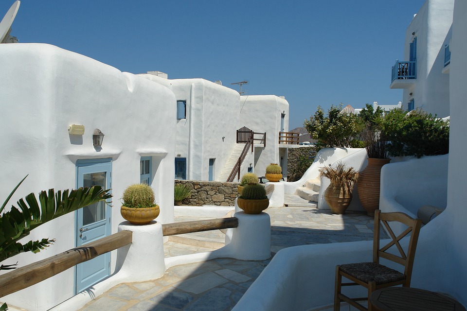 mykonos-2412419_960_720