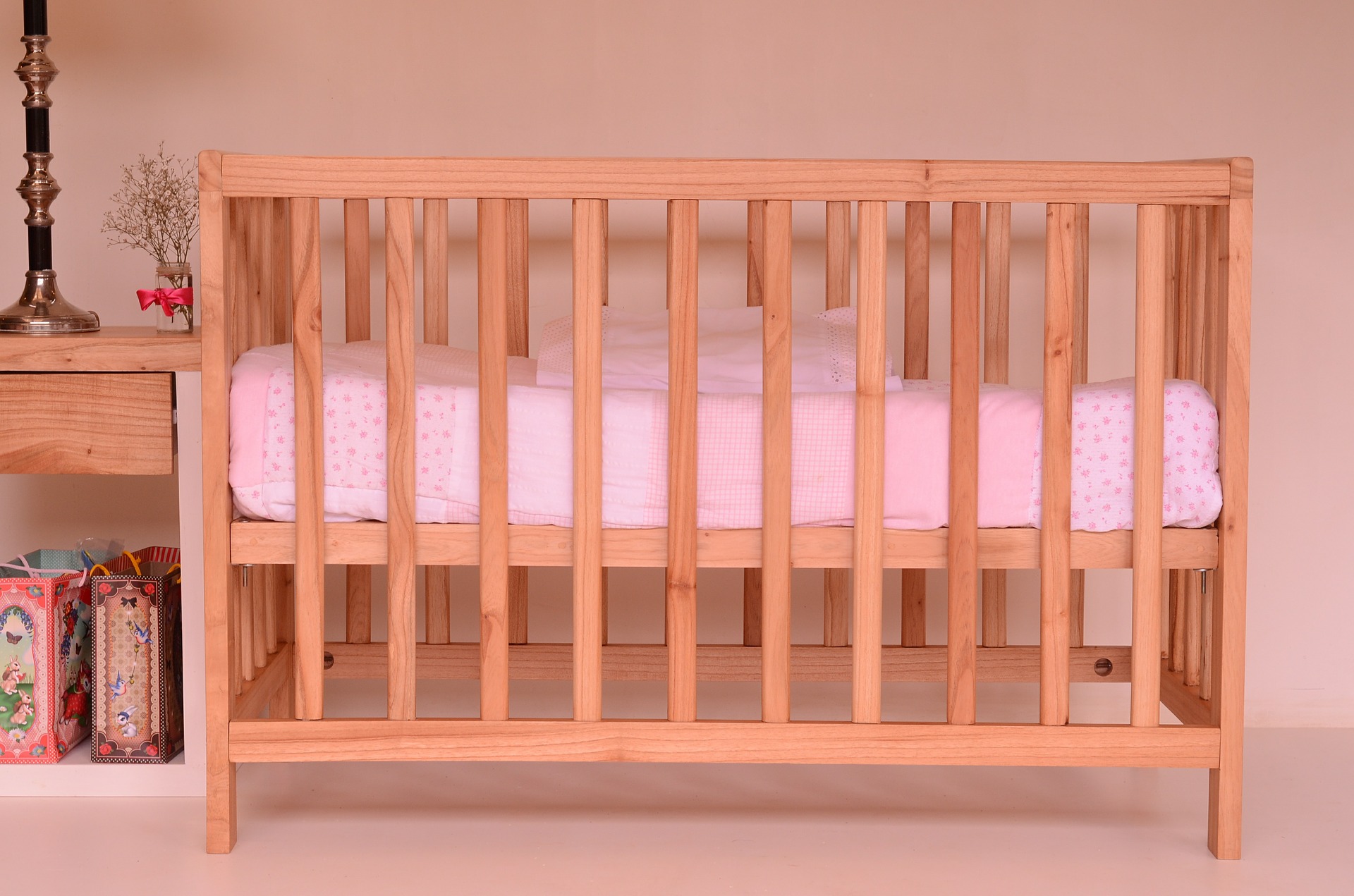 How To Design A Safe Crib For Your Little One