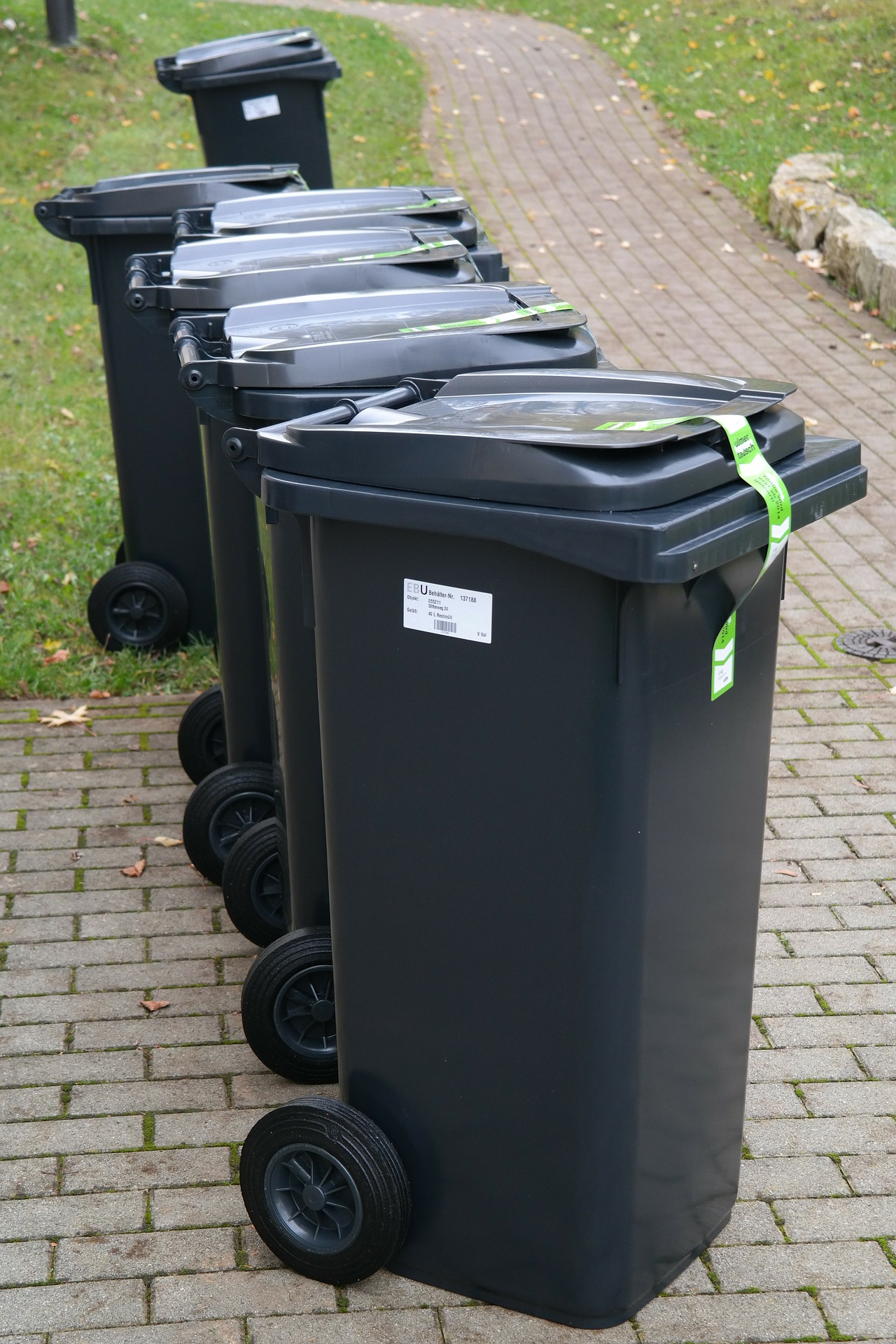 Benefits Of Automatic Bin Cleaner