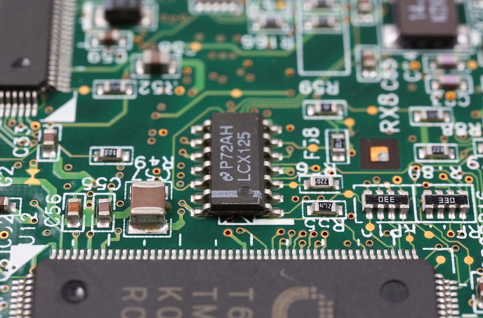 Benefits Of Using A PCB Manufacturer For Small Batch PCB Assembly