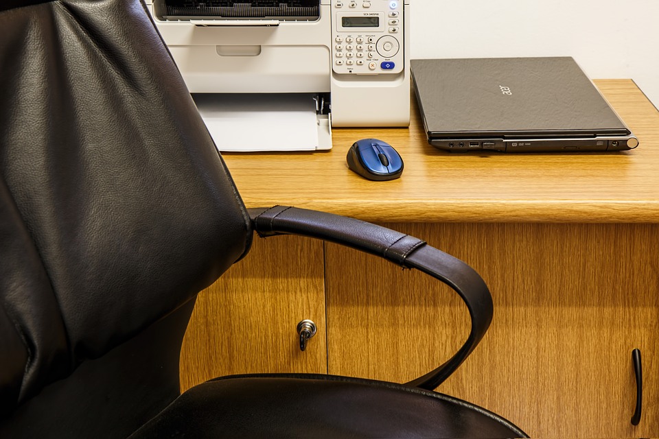 Modern Office Chairs: A Guide For Choosing The Right One