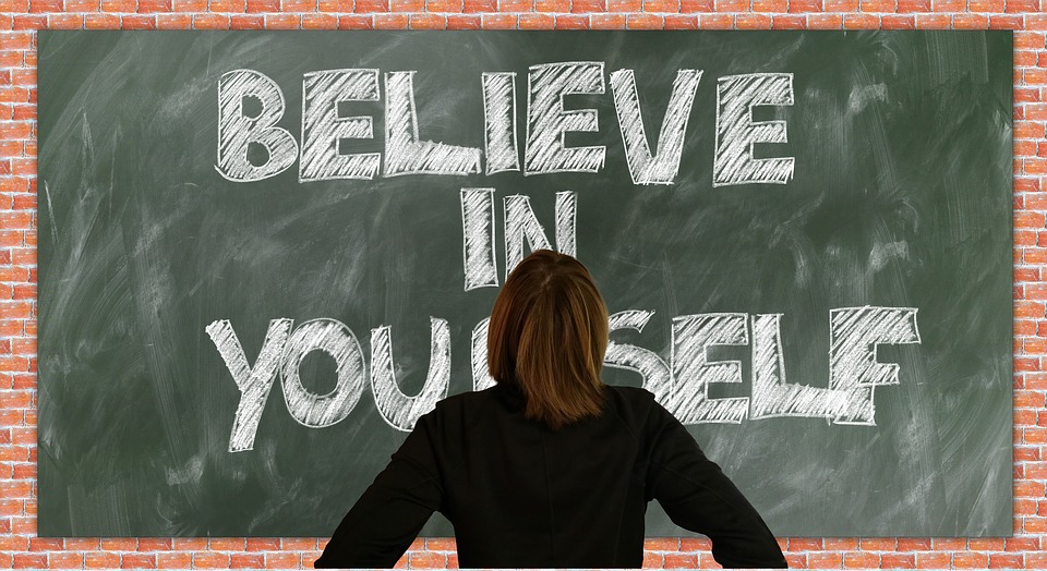 Become More Self Confident – 5 Tips To Become A More Confident Person