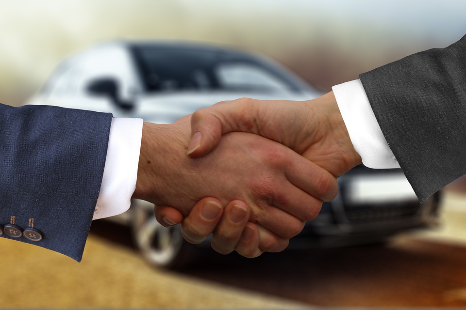 handshake-4011416_960_720