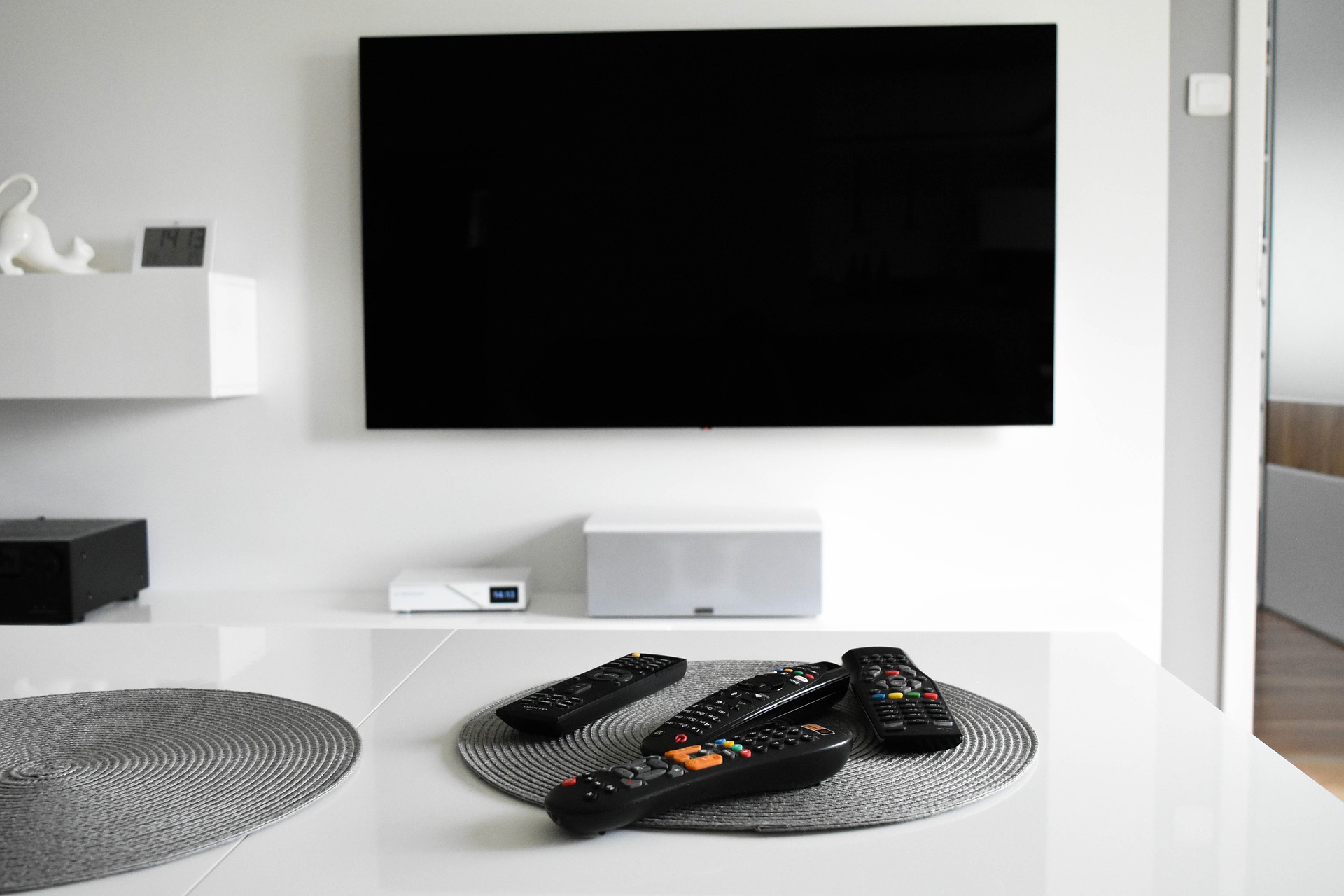 Flat Screen TV Installation Atlanta: 3 Steps To A Quality Home Theater Setup