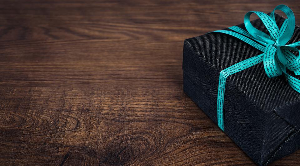 Corporate Gift Ideas That Your Employees Will Love