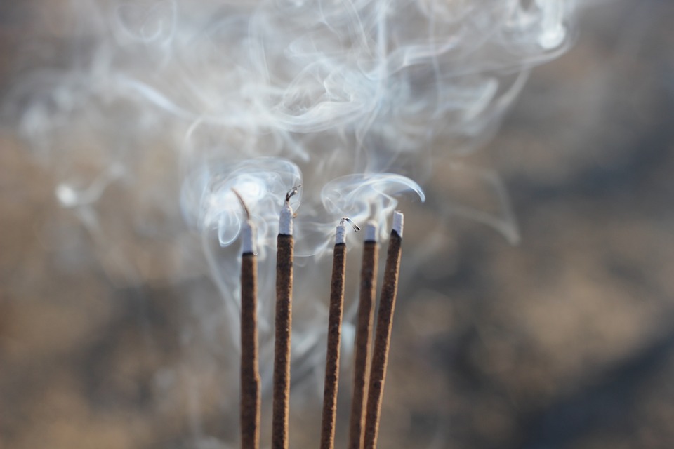 Incense Tray – A Brilliant Way To Spruce Up Your Standard Fragrances!