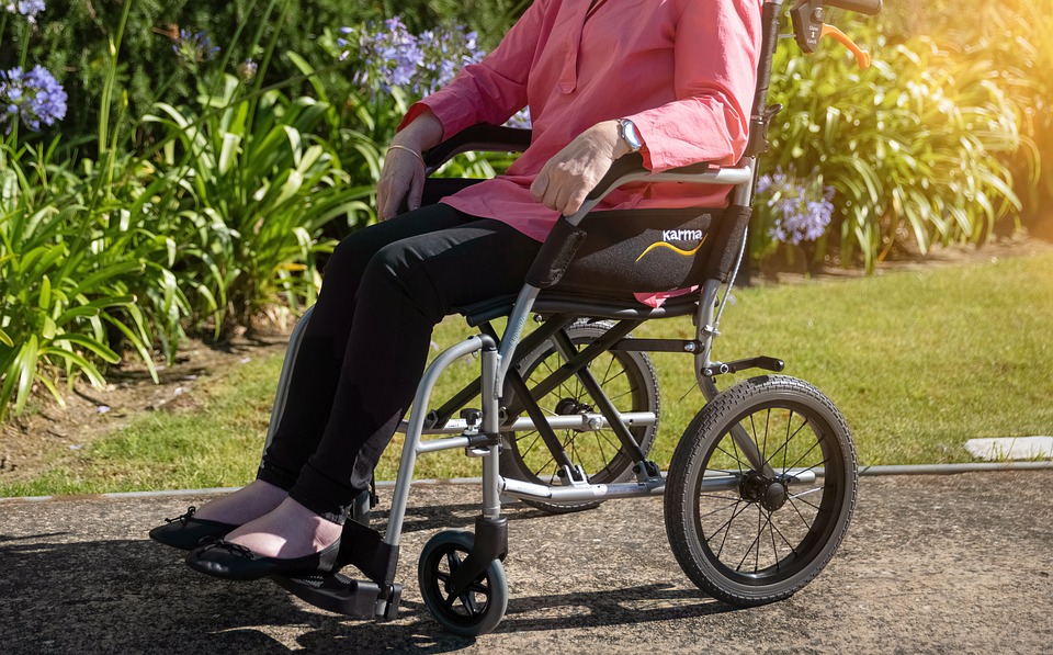wheelchair-5842414_960_720
