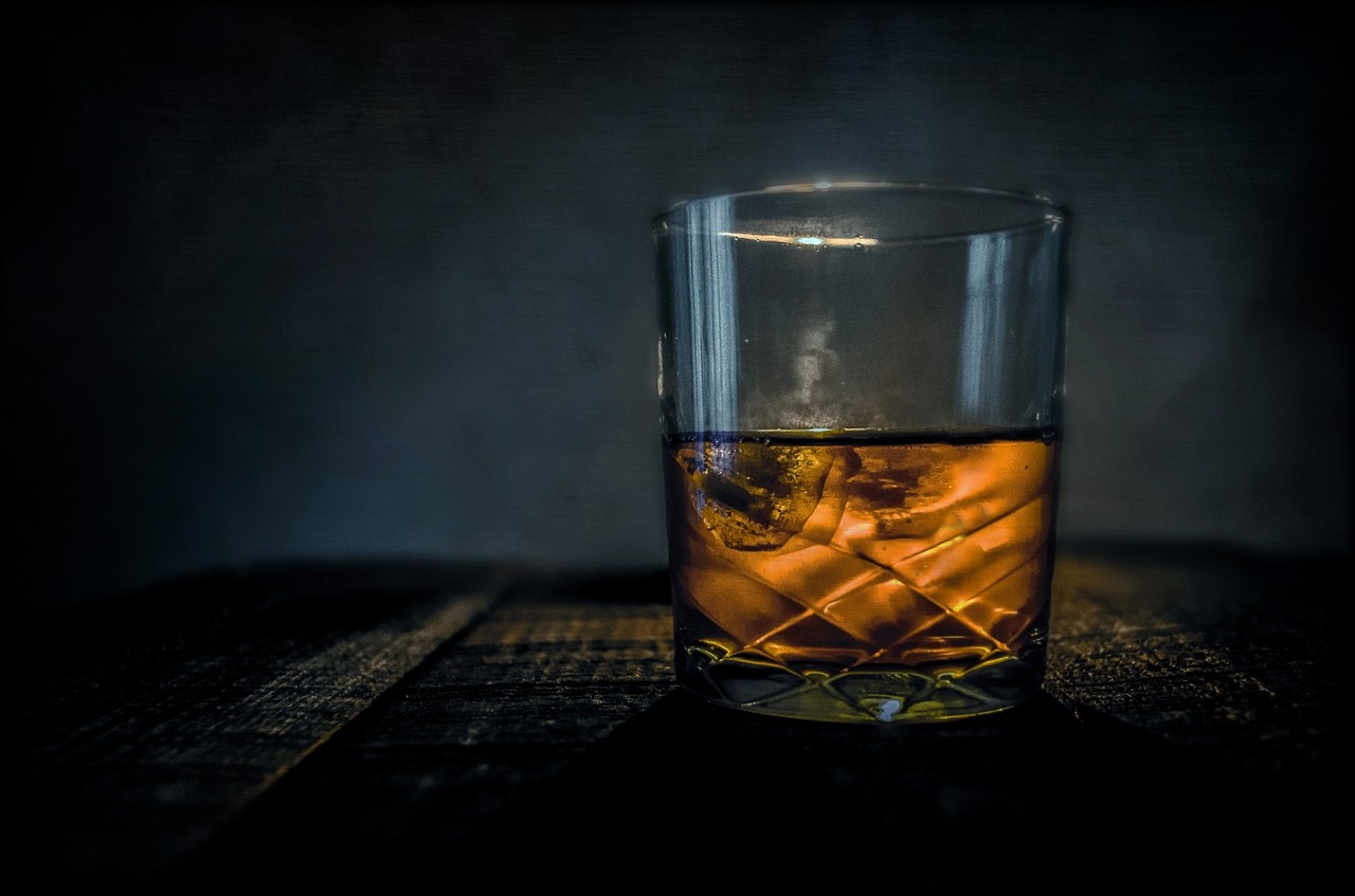 Tips For Choosing Modern Whisky Glasses