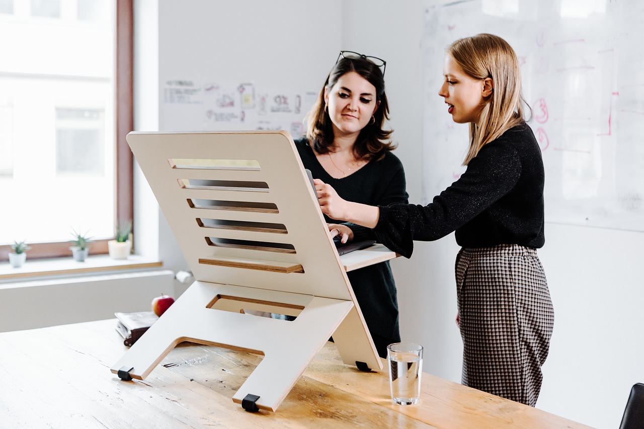 The Hidden Health Benefits Of A Sit Stand Desk