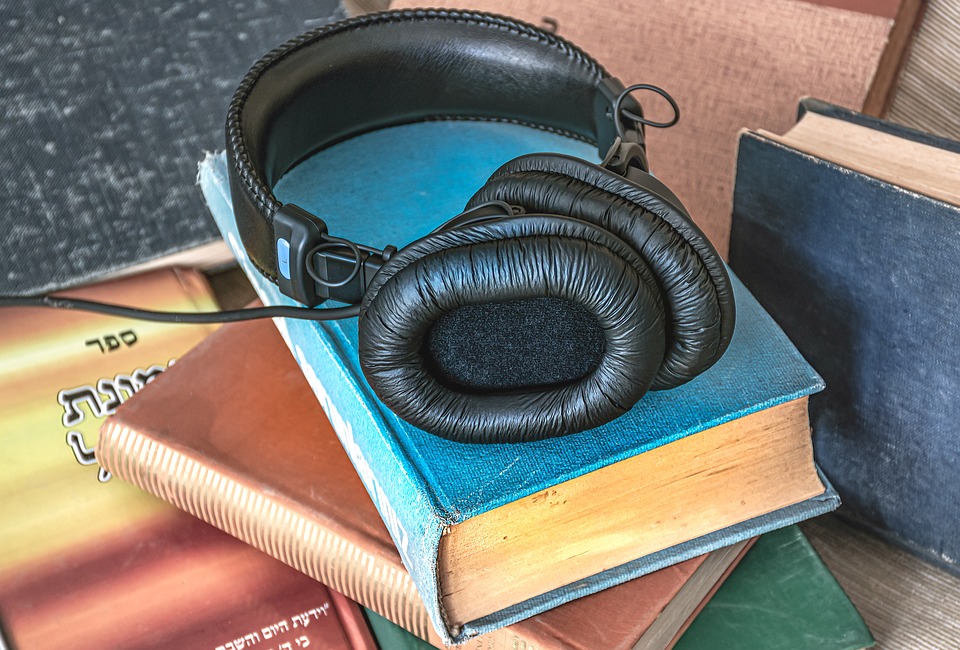 audio-book-6666976_960_720