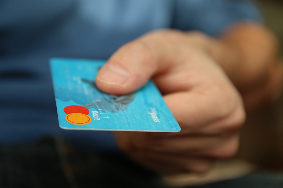 The Benefits Of Accepting Credit Card Payments Online