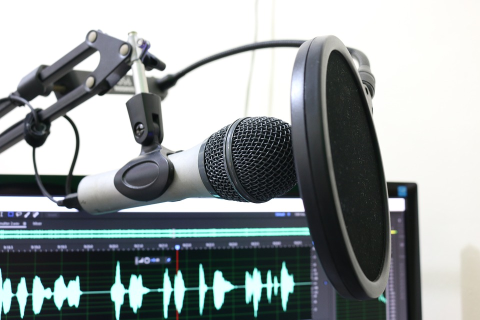 5 Reasons You Should Hire A Podcast Studio For Your Next Project