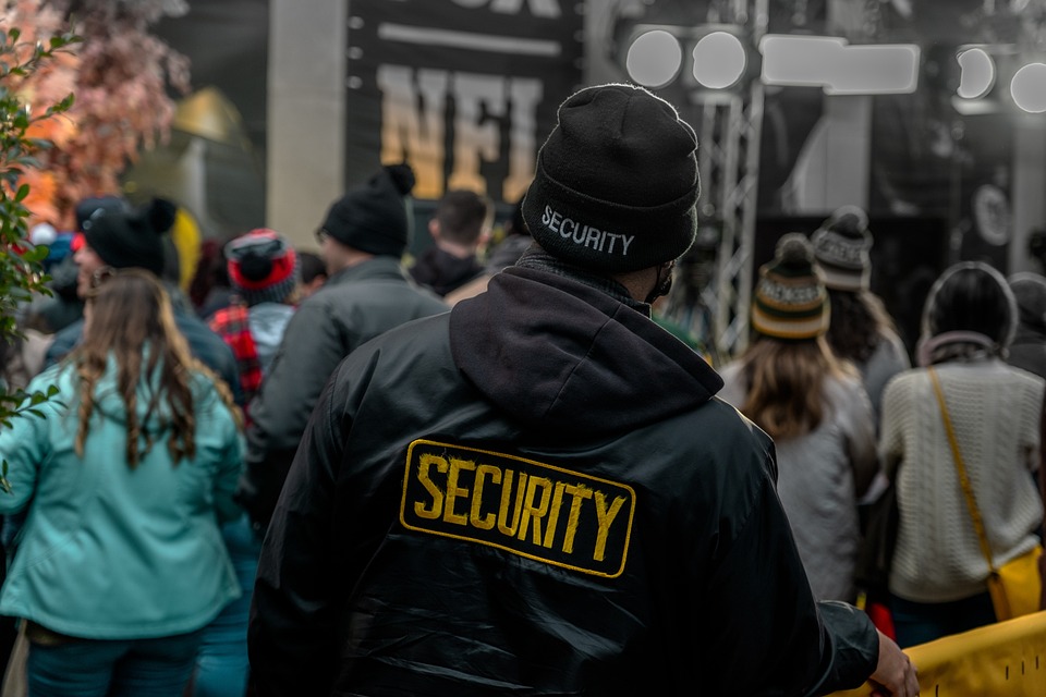 The Benefits Of Screening Covid-19 With A Security Guard